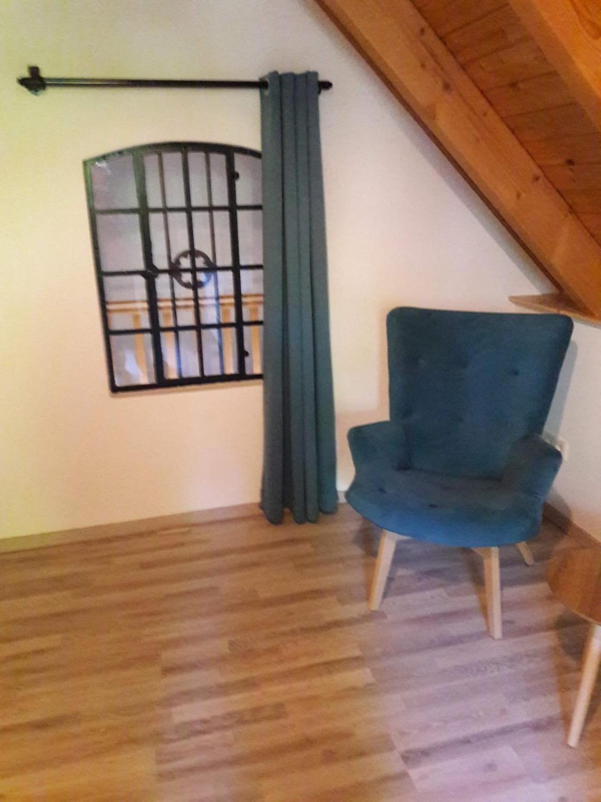 Tolles Ferienhaus In Pilsum - Ferienhaus Trientje - Mit Garten Und Ueberdachter Terrasse Exterior foto